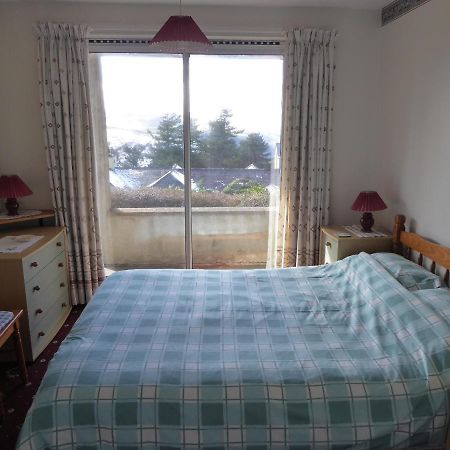 Plas Heulog Holiday Accommodation คลานแวร์เว็คคัน ภายนอก รูปภาพ