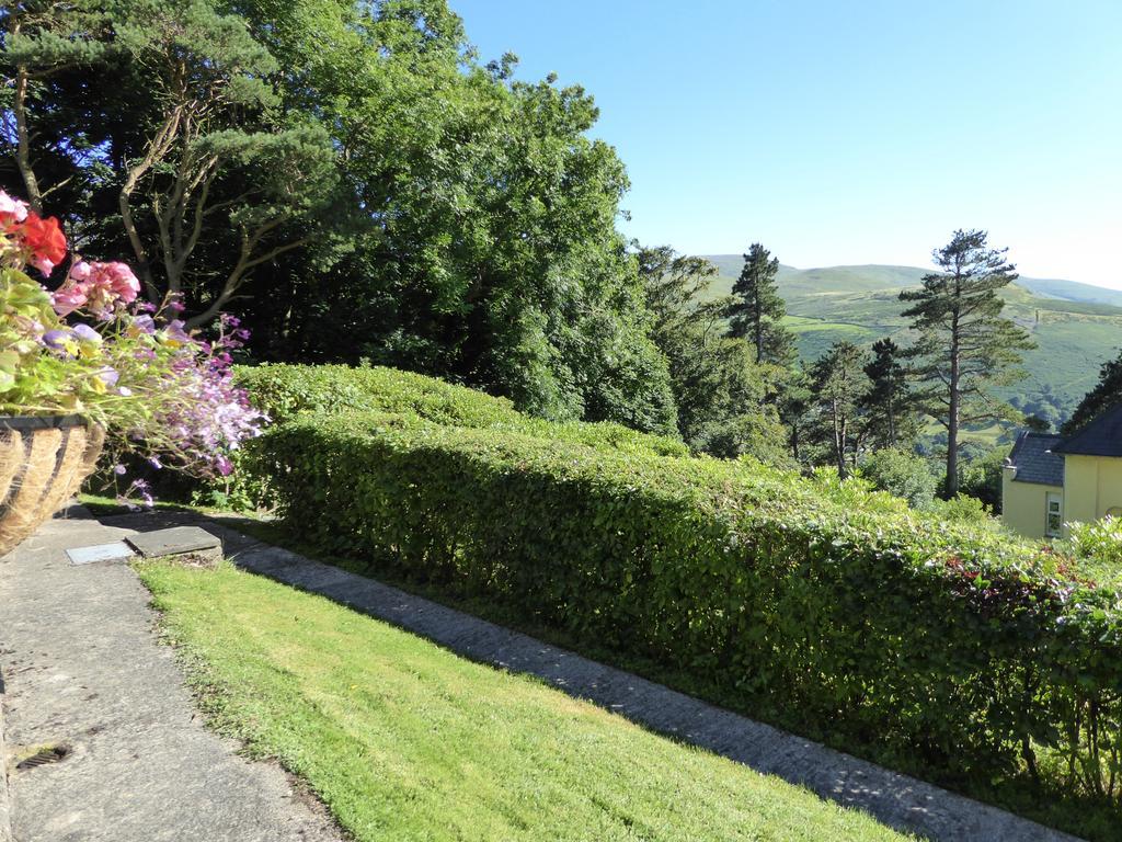 Plas Heulog Holiday Accommodation คลานแวร์เว็คคัน ภายนอก รูปภาพ